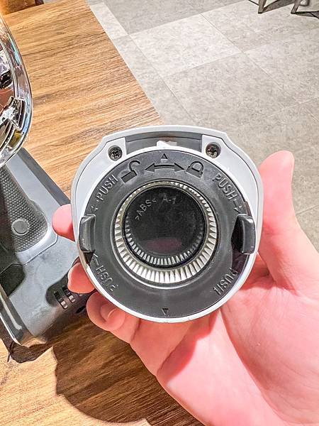 S__91996220 S__91996220