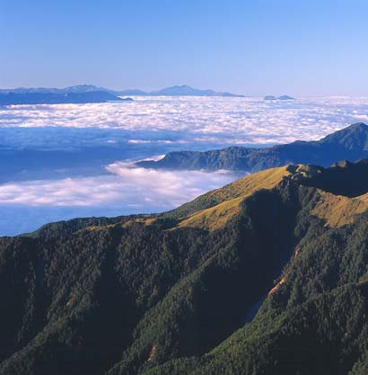 遠眺玉山