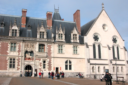entrance of the chateau