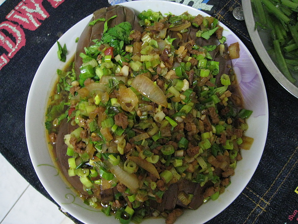 10/27 蔥燒醬佐香茄 10/27 蔥燒醬佐香茄