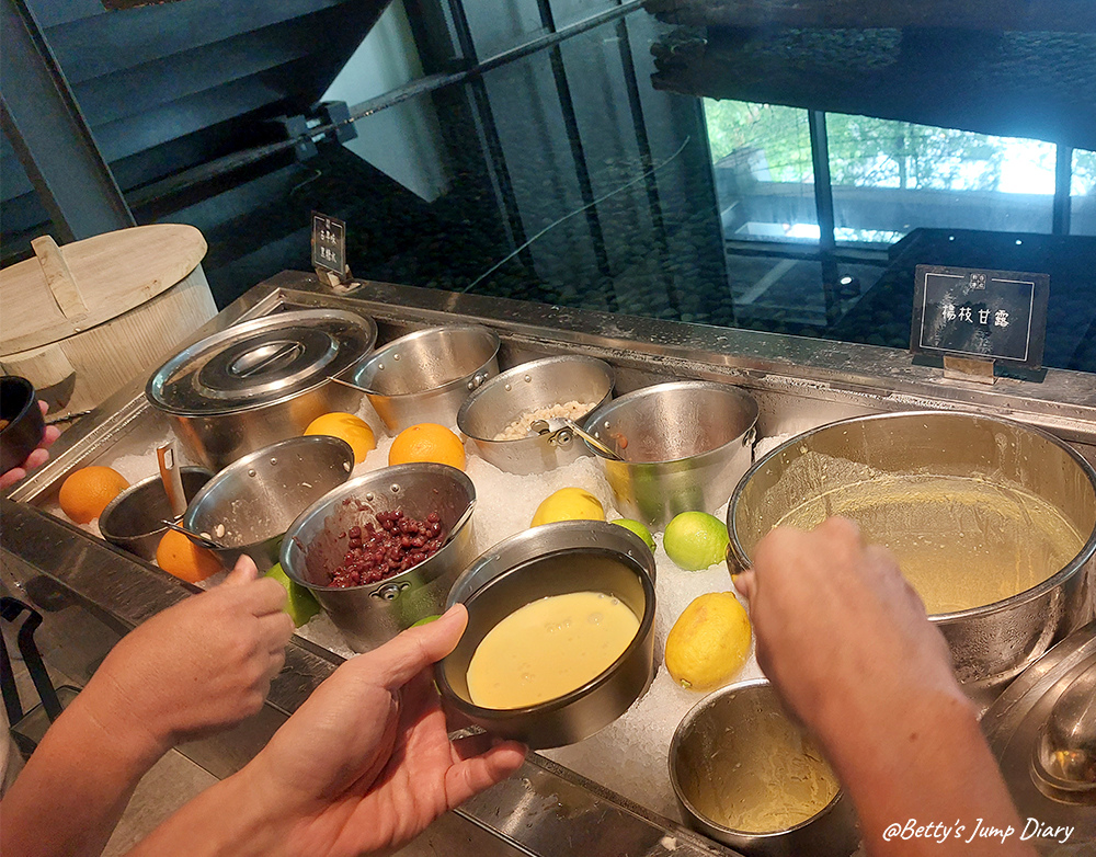 桃園村民食堂-廚窗港點/ 圖片來源:Betty's Jump Diary