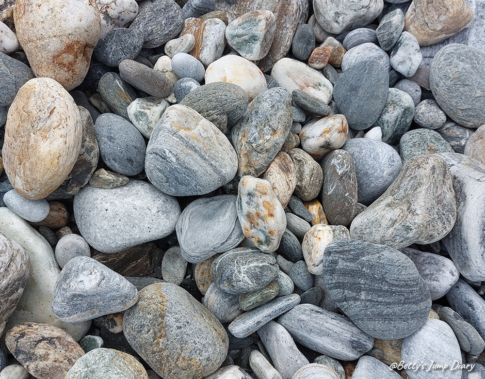 2025花蓮隱藏景點-曼波海灘,玩沙灘車、拍「天空之鏡」IG