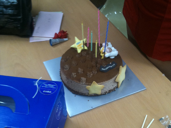 20110624_nichkhun_cake.jpg 20110624_nichkhun_cake.jpg