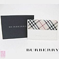 BURBERRY 斜格紋相片名片夾.jpg