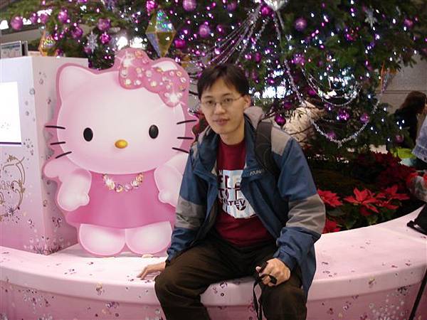 成田機場的hello kitty