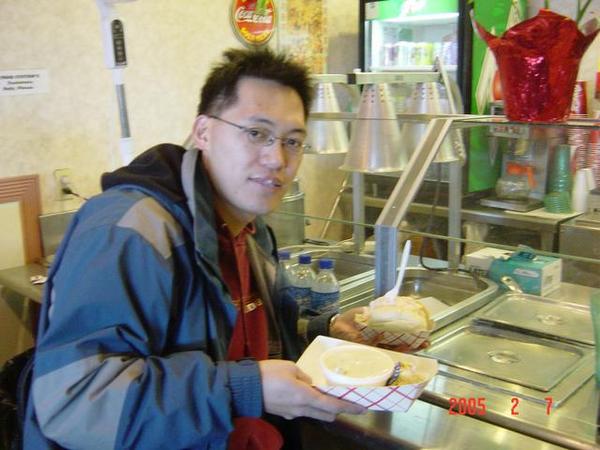 蝦三明治和海鮮湯