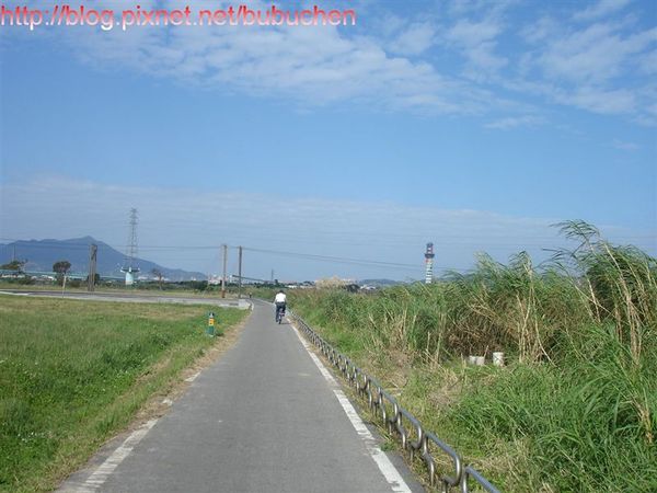 基隆河左岸