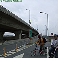 別客氣~~要騎上橋才對