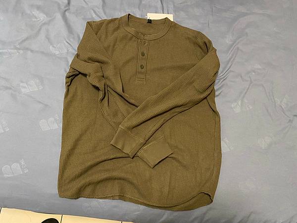 [樂淘]日本UNIQLO官網買買買-防風無縫羽絨連帽外套(3