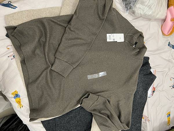 LINE_ALBUM_202412樂淘uq_241210_1 LINE_ALBUM_202412樂淘uq_241210_1