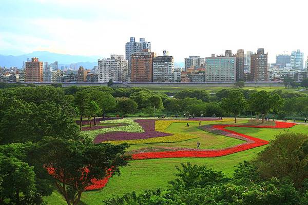 古亭河濱公園地景花海、夜拍 059.JPG