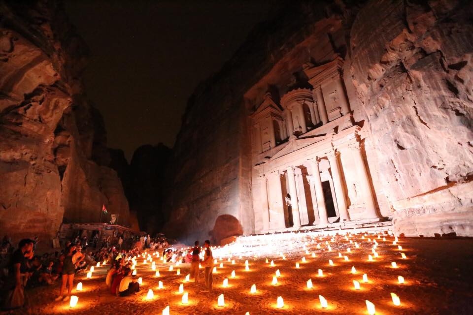 1504102820-2810225956