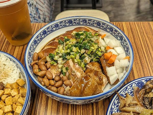 【台北美食】豐雞號。101附近必吃美食 軟嫩油雞讓人口齒留香