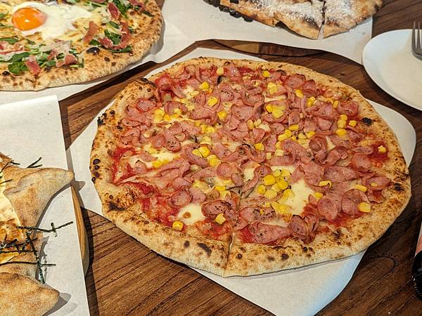 【台北信義美食】PIZZA 3次方。信義區平價義式披薩，超正