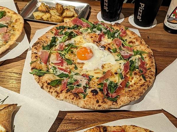 【台北信義美食】PIZZA 3次方。信義區平價義式披薩，超正