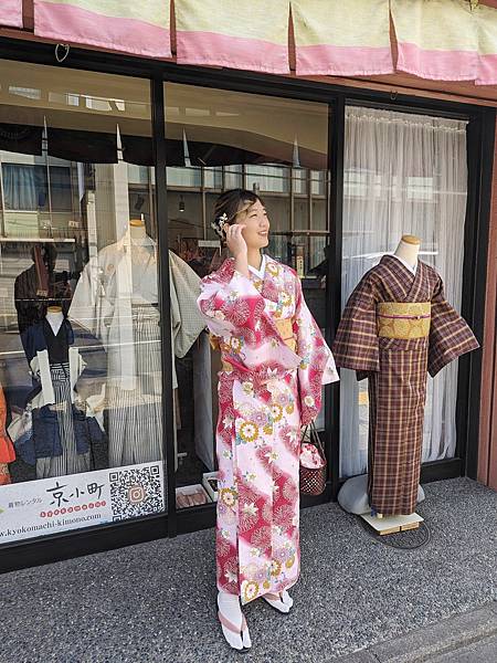『日本旅遊』和服出租 京小町。京都一定要體驗的和服 如同穿越