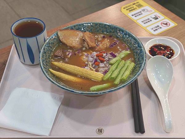 【台北美食】顏氏肉骨茶。正宗道地馬來西亞風味 中崙市場美食街 【台北美食】顏氏肉骨茶。正宗道地馬來西亞風味 中崙市場美食街