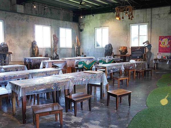 【宜蘭親子景點】Robert Y廢墟暴龍館。全球第二完整的恐 【宜蘭親子景點】Robert Y廢墟暴龍館。全球第二完整的恐