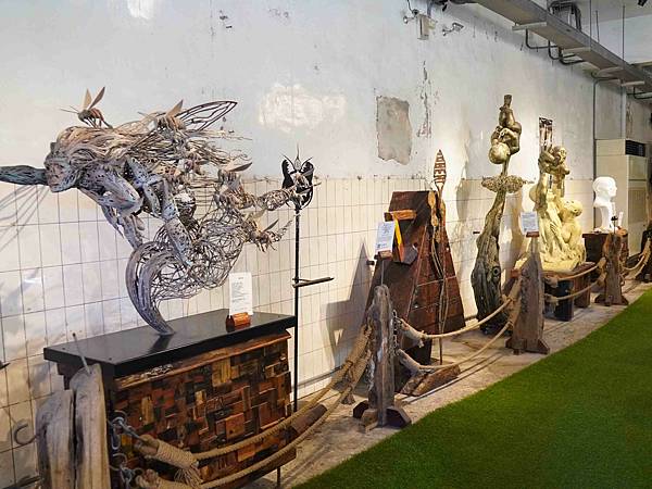 【宜蘭親子景點】Robert Y廢墟暴龍館。全球第二完整的恐 【宜蘭親子景點】Robert Y廢墟暴龍館。全球第二完整的恐