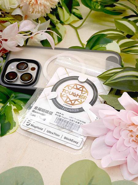 所有保護殼都可以用的【TOUGHER金屬磁吸環】。超薄輕巧 所有保護殼都可以用的【TOUGHER金屬磁吸環】。超薄輕巧