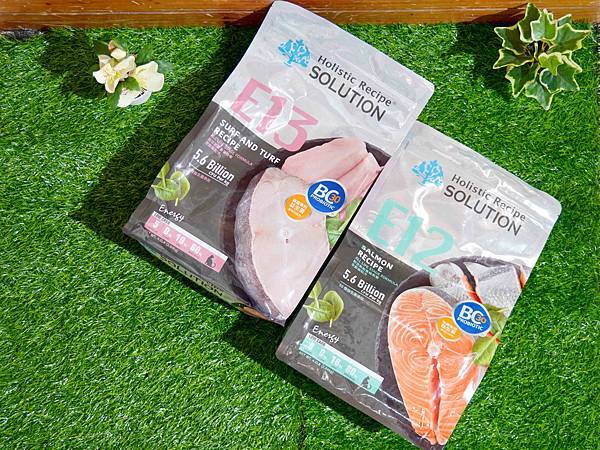 【益生菌貓糧開箱】耐吉斯Energy系列。清貓砂時終於不用再 【益生菌貓糧開箱】耐吉斯Energy系列。清貓砂時終於不用再