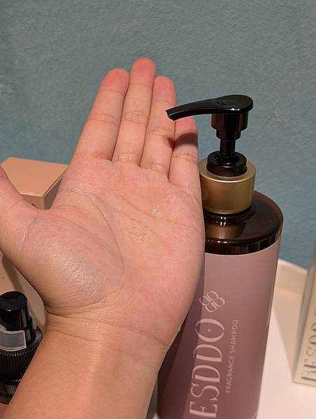 【 毛囊深層淨化液開箱】BESDDO蓓詩垛。護色洗髮精開箱 【 毛囊深層淨化液開箱】BESDDO蓓詩垛。護色洗髮精開箱