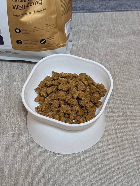 【寵糧推薦】靈萃 Vigor&Sage 讓挑嘴貓愛不釋口的 【寵糧推薦】靈萃 Vigor&Sage 讓挑嘴貓愛不釋口的