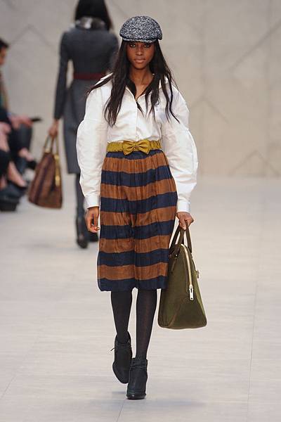 Burberry-Prorsum-AW-12-b