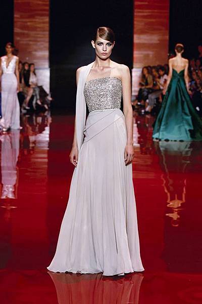 elie-saab-fall-2013-2014-couture-.jpg