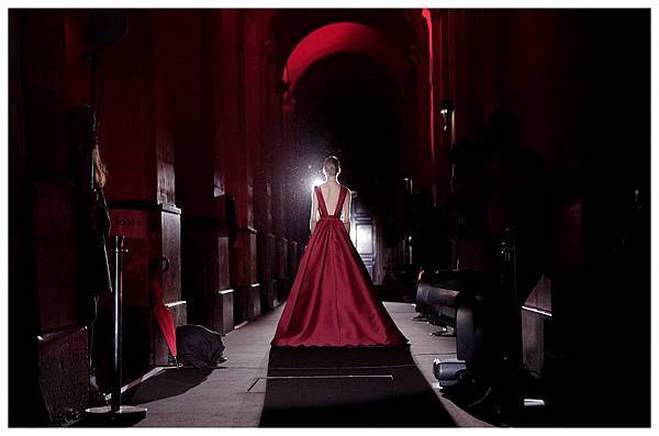 elie-saab-fall-2013-2014-couture (2).jpg