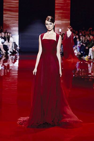 elie-saab-fall-2013-2014-couture (5).jpg