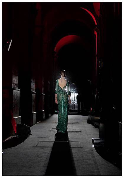 elie-saab-fall-winter-2013-2014-couture (6).jpg