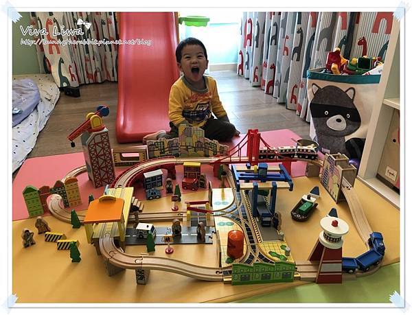 harbor city train set4.jpg harbor city train set4.jpg