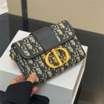 ディオール ショルダーバッグ DIOR ロゴ キャンバス ブ ディオール ショルダーバッグ DIOR ロゴ キャンバス ブ