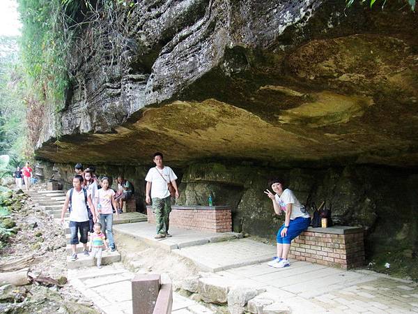 阿呆為什麼把我拍的像~路人@@