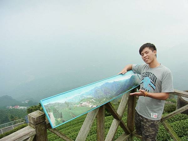 如果天氣好一點就可以看到.官方照片的景色拉