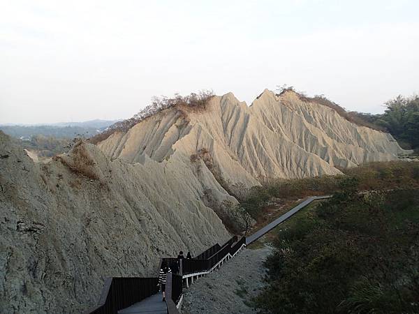 循著原路下山