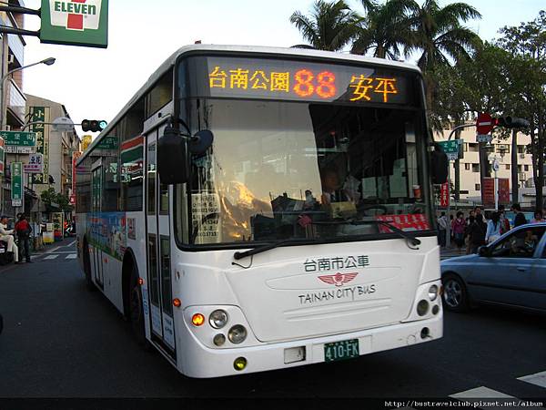 TaiwanBus 054.jpg