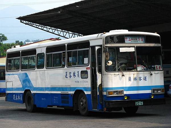 YLBUS623 068.jpg