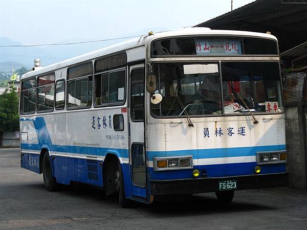 YLBUS623 072.jpg