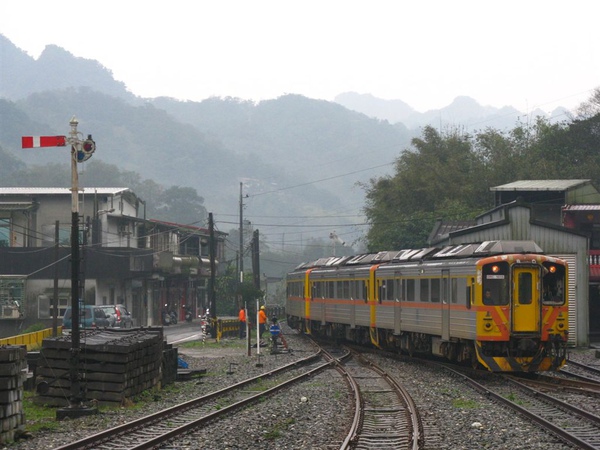 列車進站