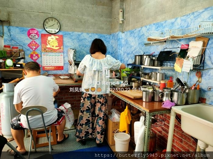 風雲肉夾饃專賣店:招牌紅燒豬(全肉)/川醬牛腱肉(大份肉)/