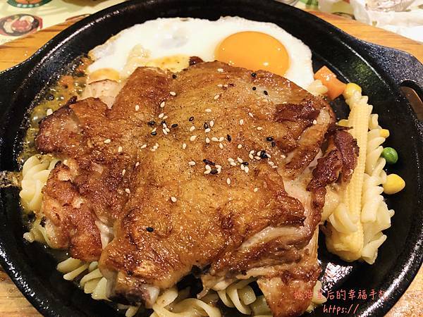 饗樂牛排_蒜味雞排 饗樂牛排_蒜味雞排