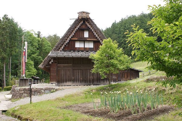 合掌屋