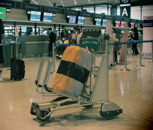 ‪#‎日本代購‬ ‪#‎迴轉壽司‬ ‪#‎行李箱套‬ ‪#‎機場‬