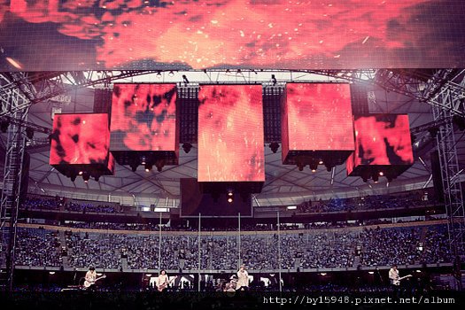 2012-05-01 16'26 無限的感動，無盡的感謝，不管你在世界的哪個角落，願與你共享這光榮的一刻。鳥巢.20萬人.五月天.你。 諾亞方舟 繼續航行，加入五月天，永遠不會太遲。5.5武漢  5.9-15香港  5.19泉州  5.26南寧  7.7天津  7.21瀋陽  7.28青島  12.21-22高雄