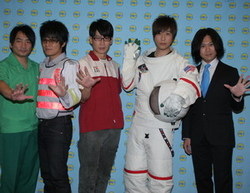 五月天「出頭天」玩變裝.jpg
