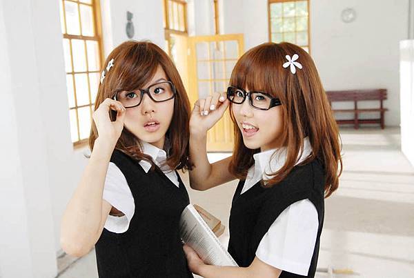 By2首波MV『DNA』大秀學生嘻哈!