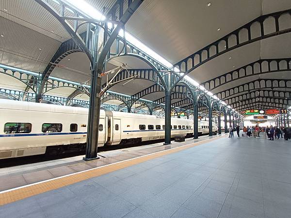 從哈爾濱搭高鐵-->大連, 1000公里4.5小時~~大連之 從哈爾濱搭高鐵-->大連, 1000公里4.5小時~~大連之