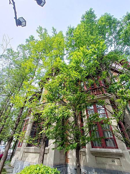 搭地鐵去菜市場, 看到好多櫻桃&藍莓~~大連之旅